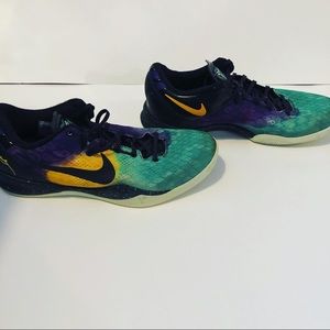 Kobe 8 Easter Colorway Size 10.5